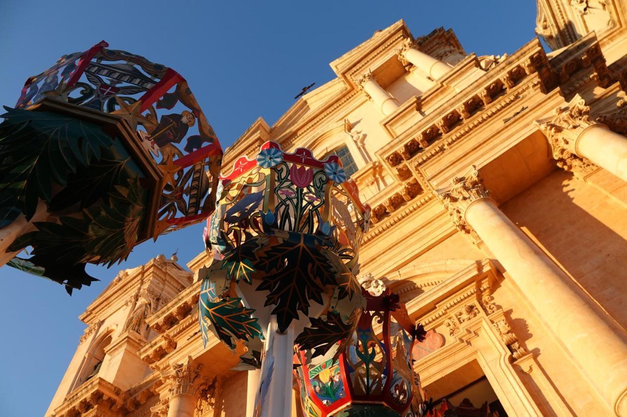 Casa Bommegna Villa Noto Buitenkant foto